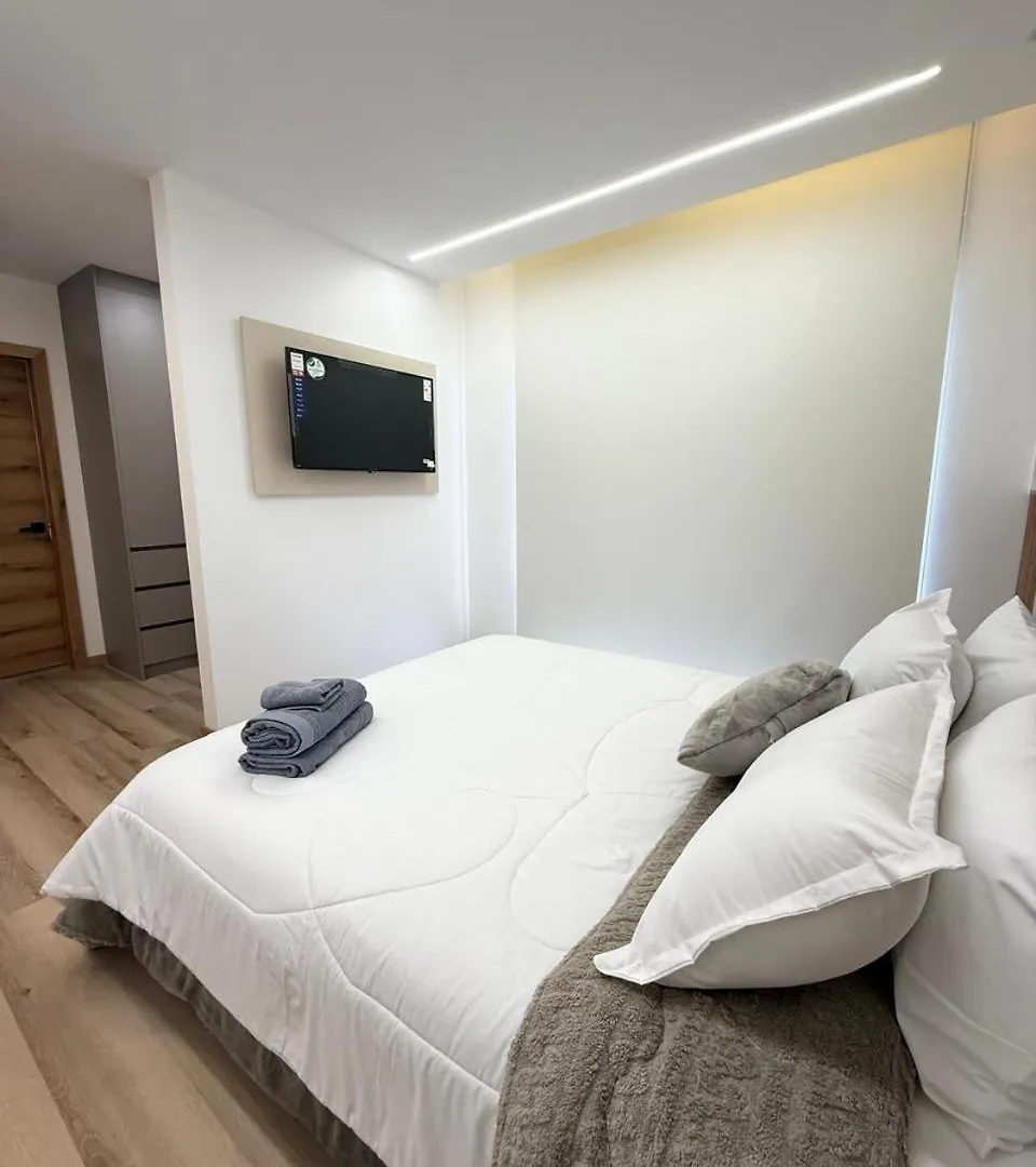 Elegancia Y Lujo En Penthouse A Estrenar En Cuenca Apartment